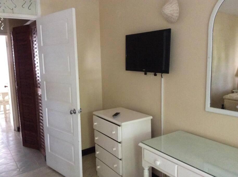 Lush Tropical Apartment Located In A 4-Star Resort Runaway Bay Extérieur photo